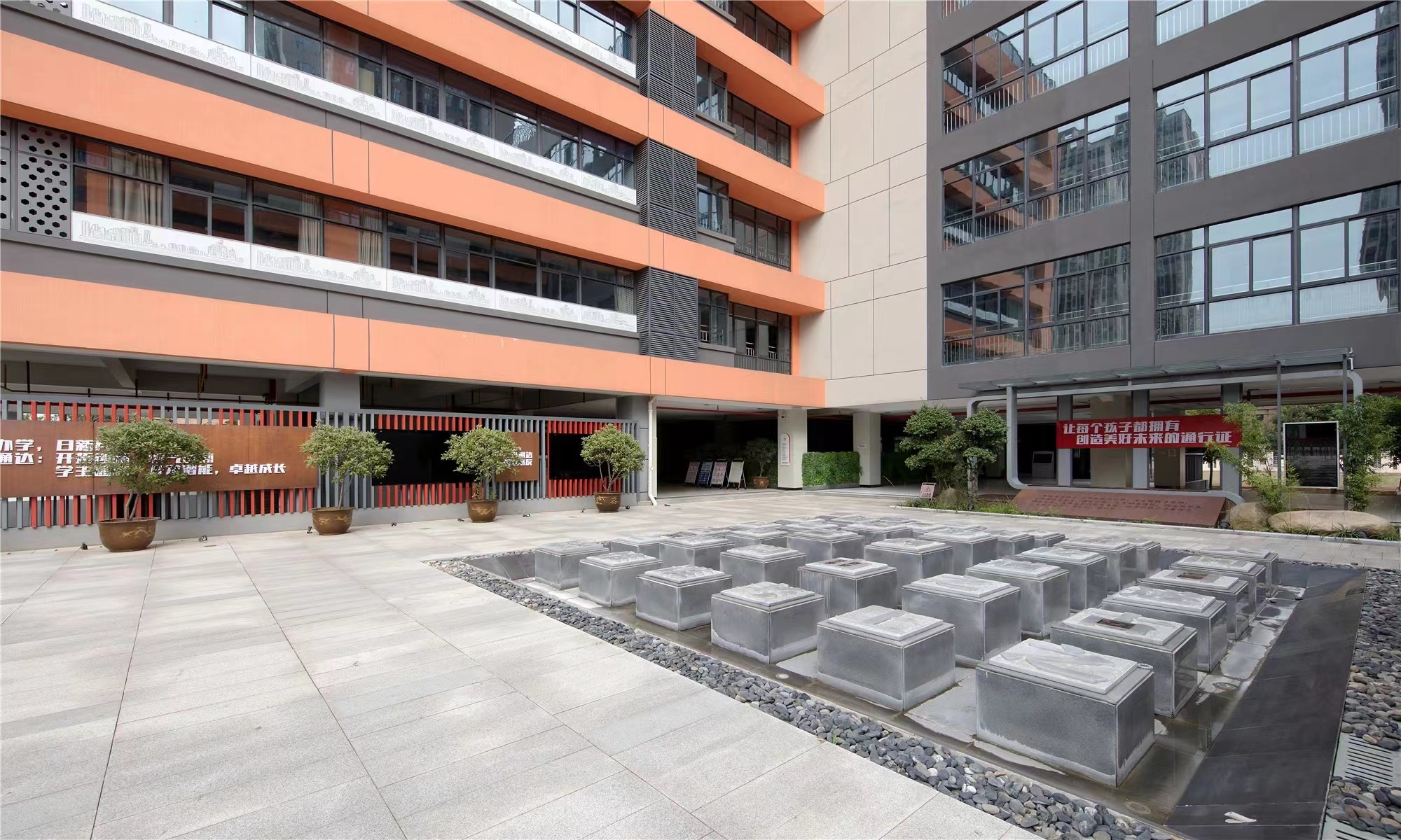 【學校案例】今泰裝飾在武漢市先后完成了與紅領巾學校6個校區的項目交付！(圖2)